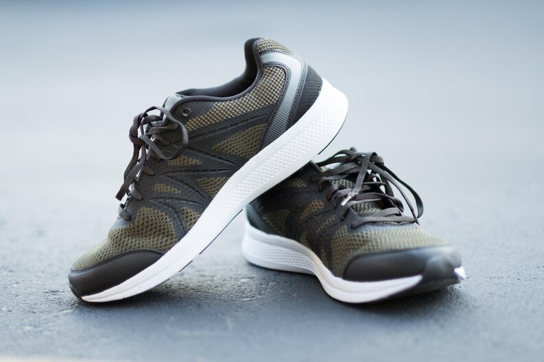 Sports Shoes
